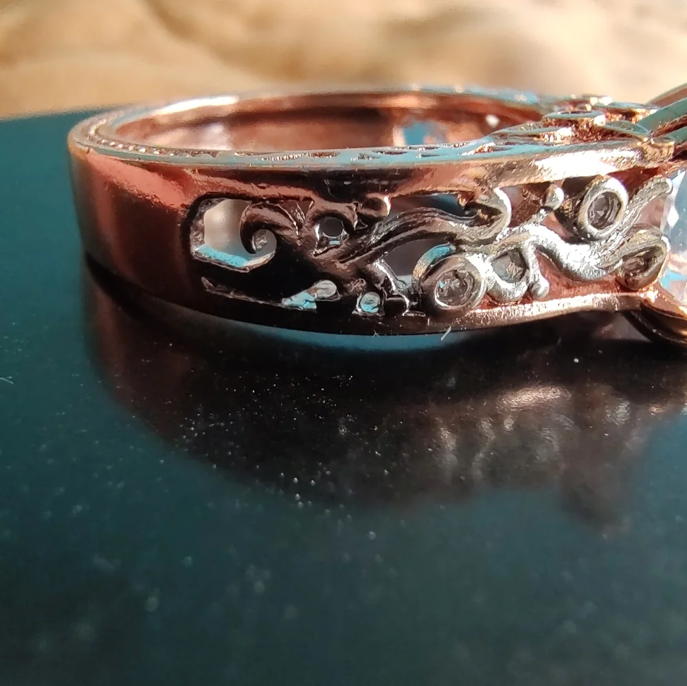 CZ ring. Rose gold and silver toned filigree. Size 8 - Picture 9 of 13